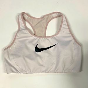 Medium Nike Sports Bra Medium Support lightly lined